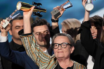 Agnieszka Holland z nagrodą Złote Lwy za film "Obywatel Jones"
