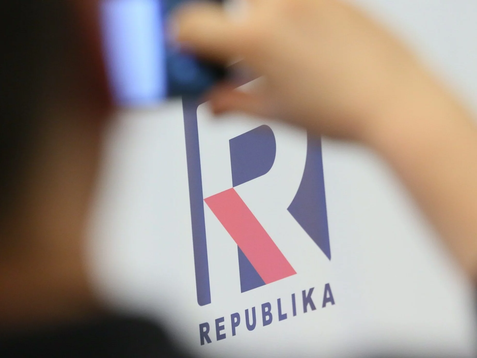 Рахонь: журналист TV Republika избит людьми Тшасковского
