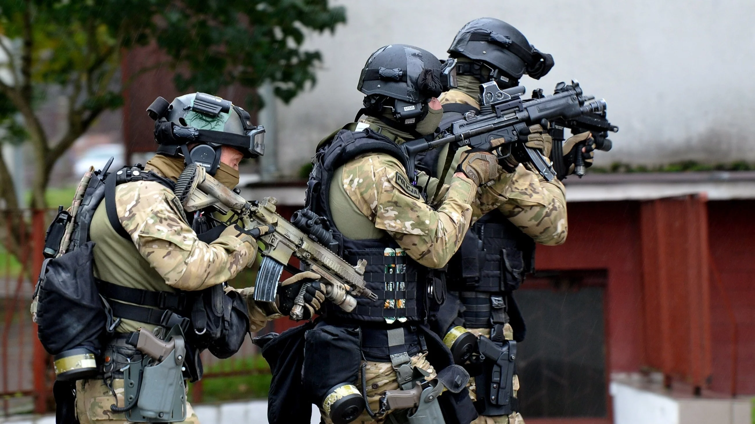 Akcja antyterrorystów w Krakowie. Służby apelują do mieszkańców