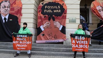 Akcja Greenpeace przed Ambasadą Węgier w Warszawie, 25 maja 2022 r.