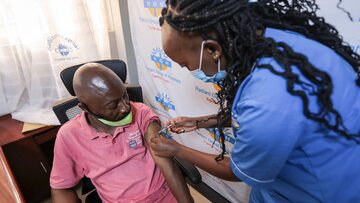 Akcja szczepień przeciw COVID-19, Kenia