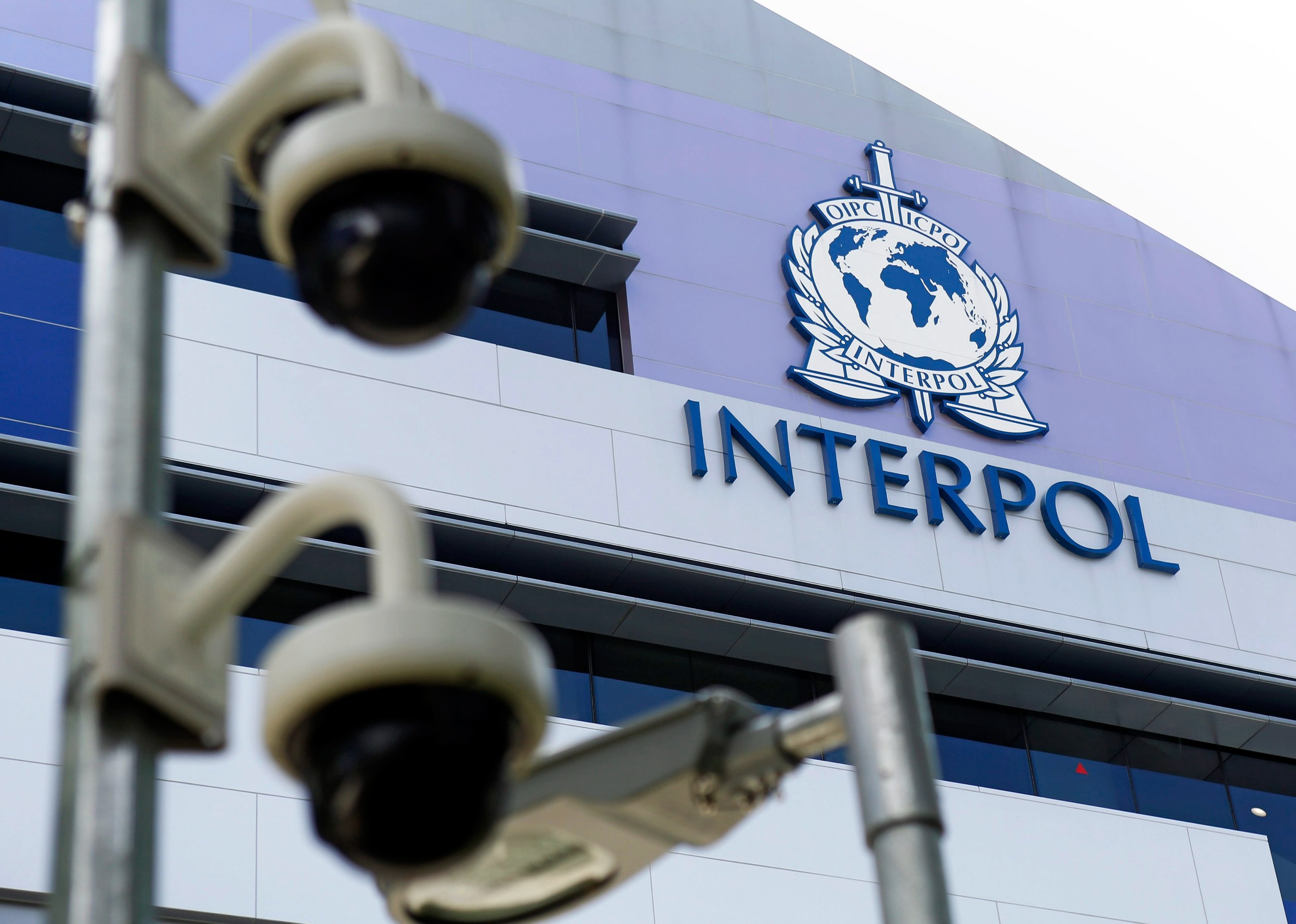 Akty dywersji w Polsce. Interpol wydał czerwone noty
