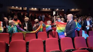 Aktywiści LGBT na premierze filmu "Ordo Iuris. Kto za nimi stoi?"