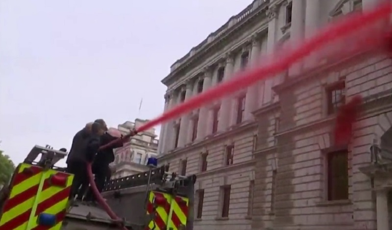 Działacze Extinction Rebellion w Londynie