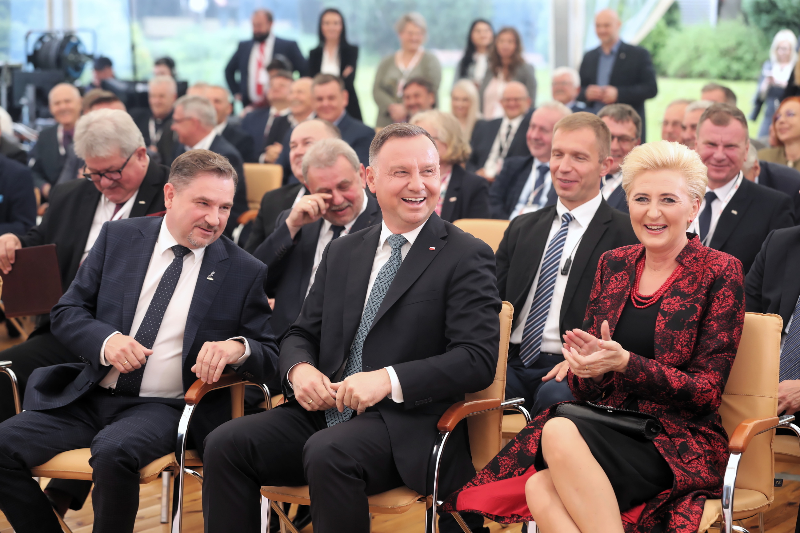 Prezydent RP Andrzej Duda z małżonką Agatą Kornhauser-Dudą  oraz szef NSZZ Solidarność Piotr Duda podczas gali Człowiek Roku 2019 Tygodnika Solidarność