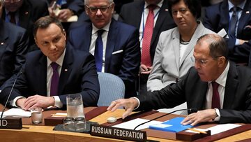 Andrzej Duda i Siergiej Ławrow na szczycie NATO w 2018 roku