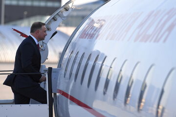 Andrzej Duda na pokładzie samolotu