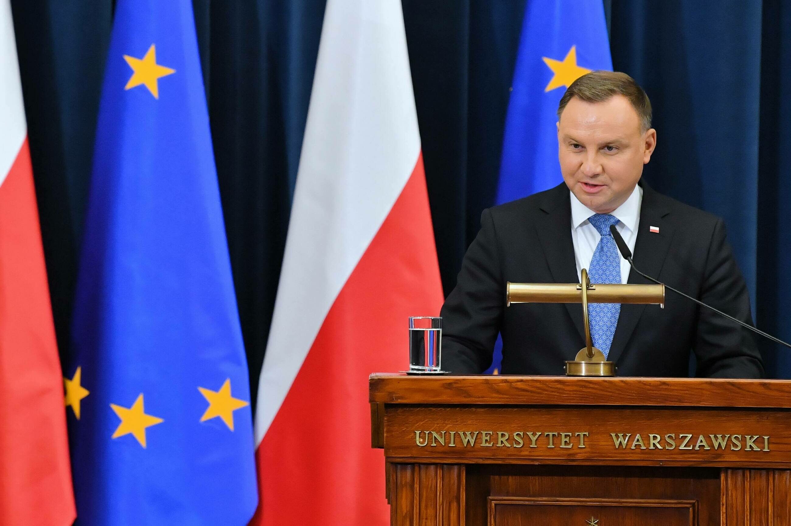 Anusz Andrzej Duda Jest Mlody Juz Mysli Co Po Koncu Kadencji