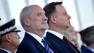 Antoni Macierewicz, szef MON