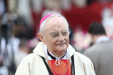 Arcybiskup Henryk Franciszek Hoser