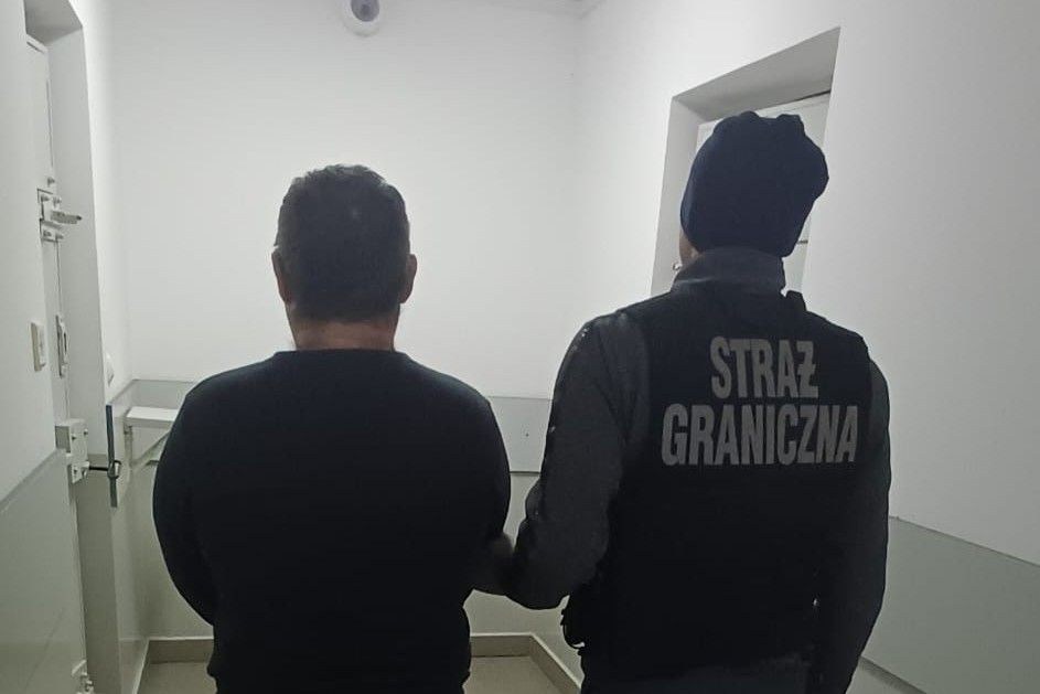 Straż Graniczna zatrzymała dwóch Białorusinów, którzy mieli przemycać papierosy