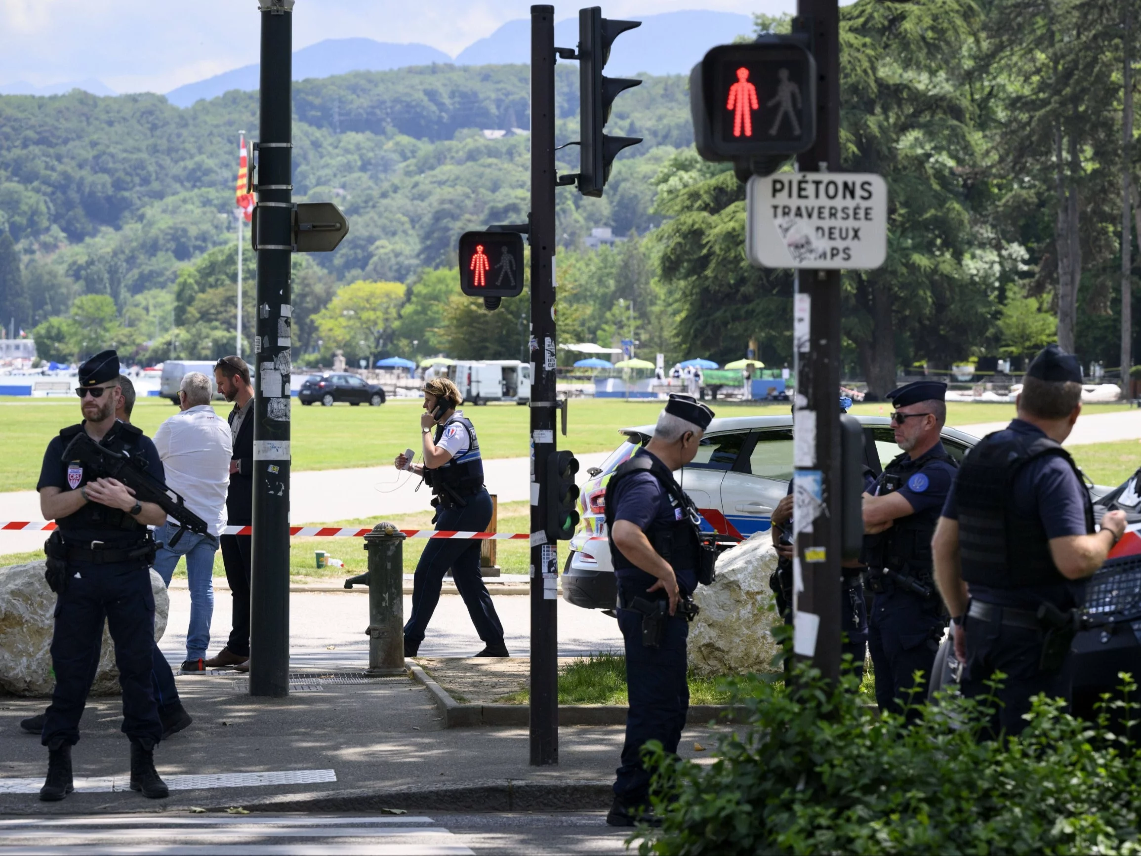 Francuska policja w Annecy