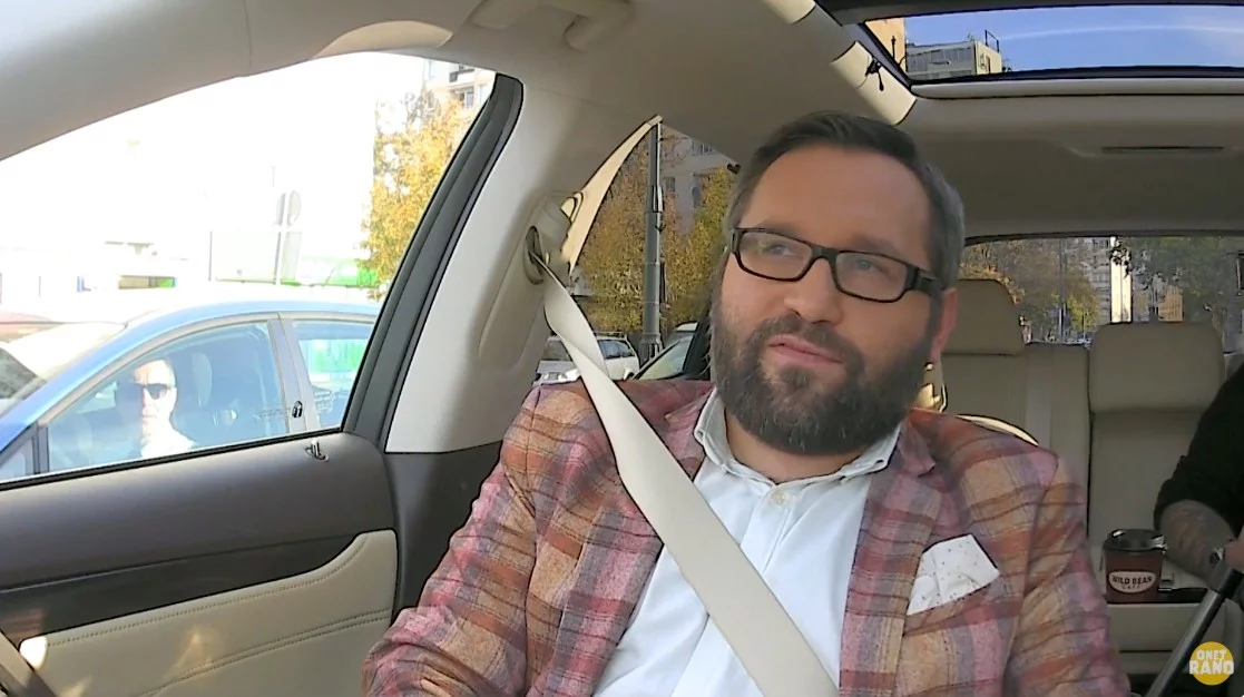 "Nic tu nie jest przypadkowe". Były dziennikarz Onetu o ataku na Nawrockiego