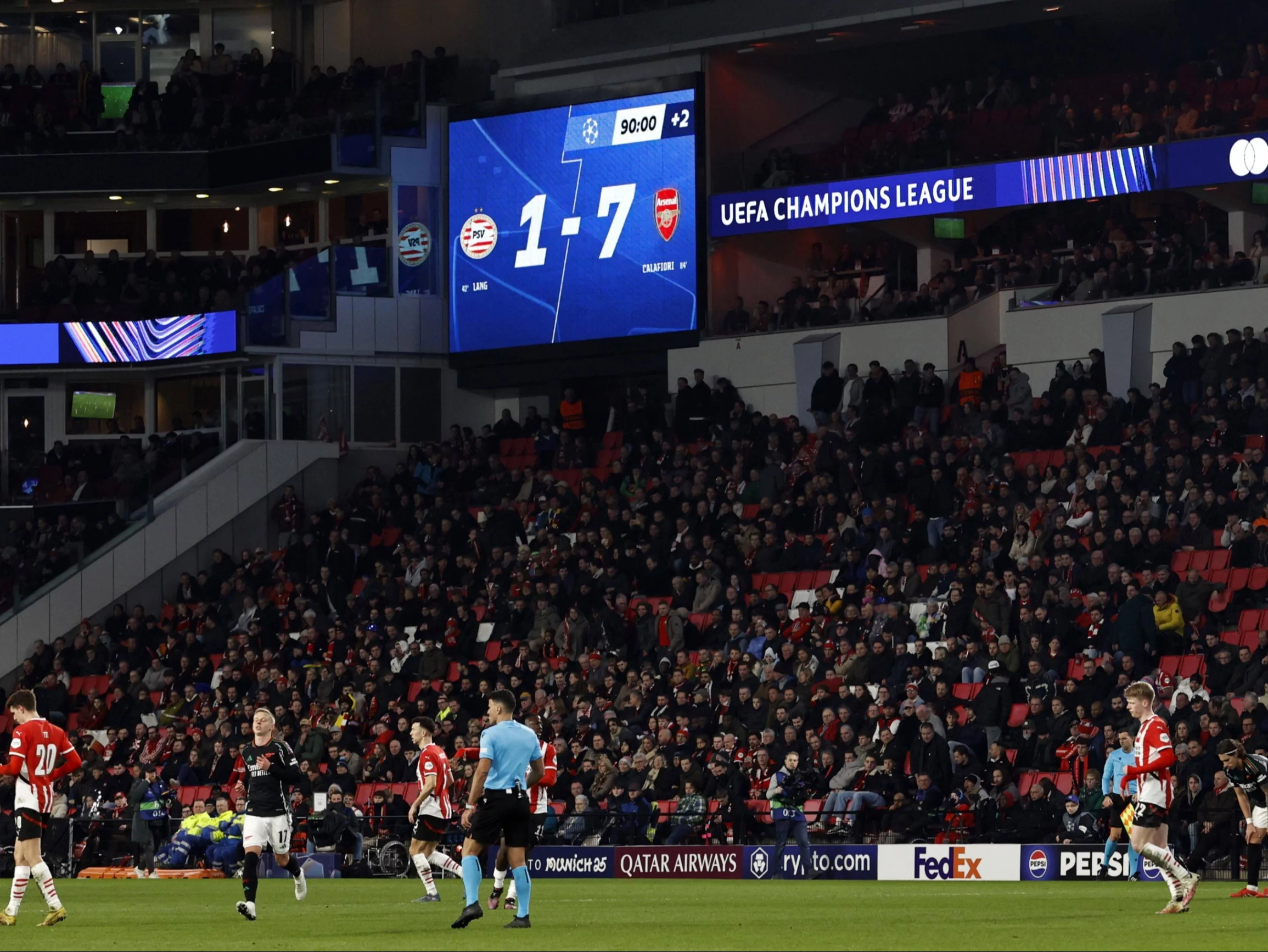 PSV Eindhoven i Arsenal Londyn. Tablica z wynikiem