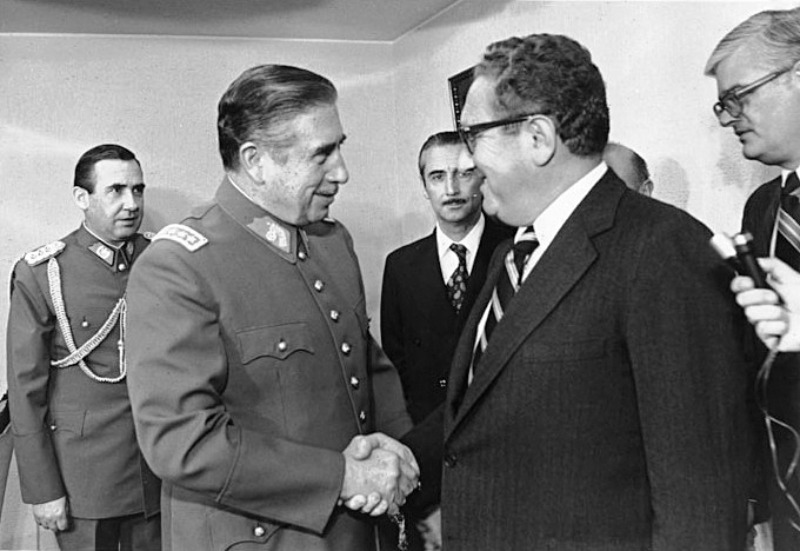 Przywódca Chile, Augusto Pinochet i sekretarz stanu USA, Henry Kissinger