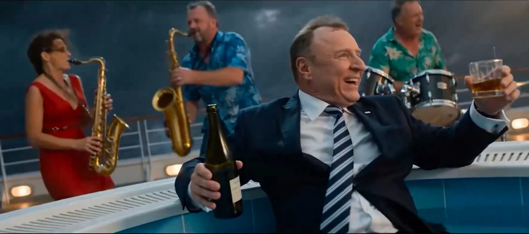 Jacek Kurski w spocie Sławomira Mentzena