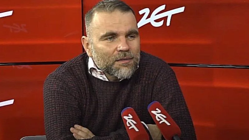 Jacek Bartosiak