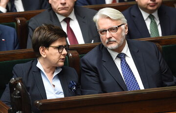 Beata Szydło i Witold Waszczykowski w Sejmie