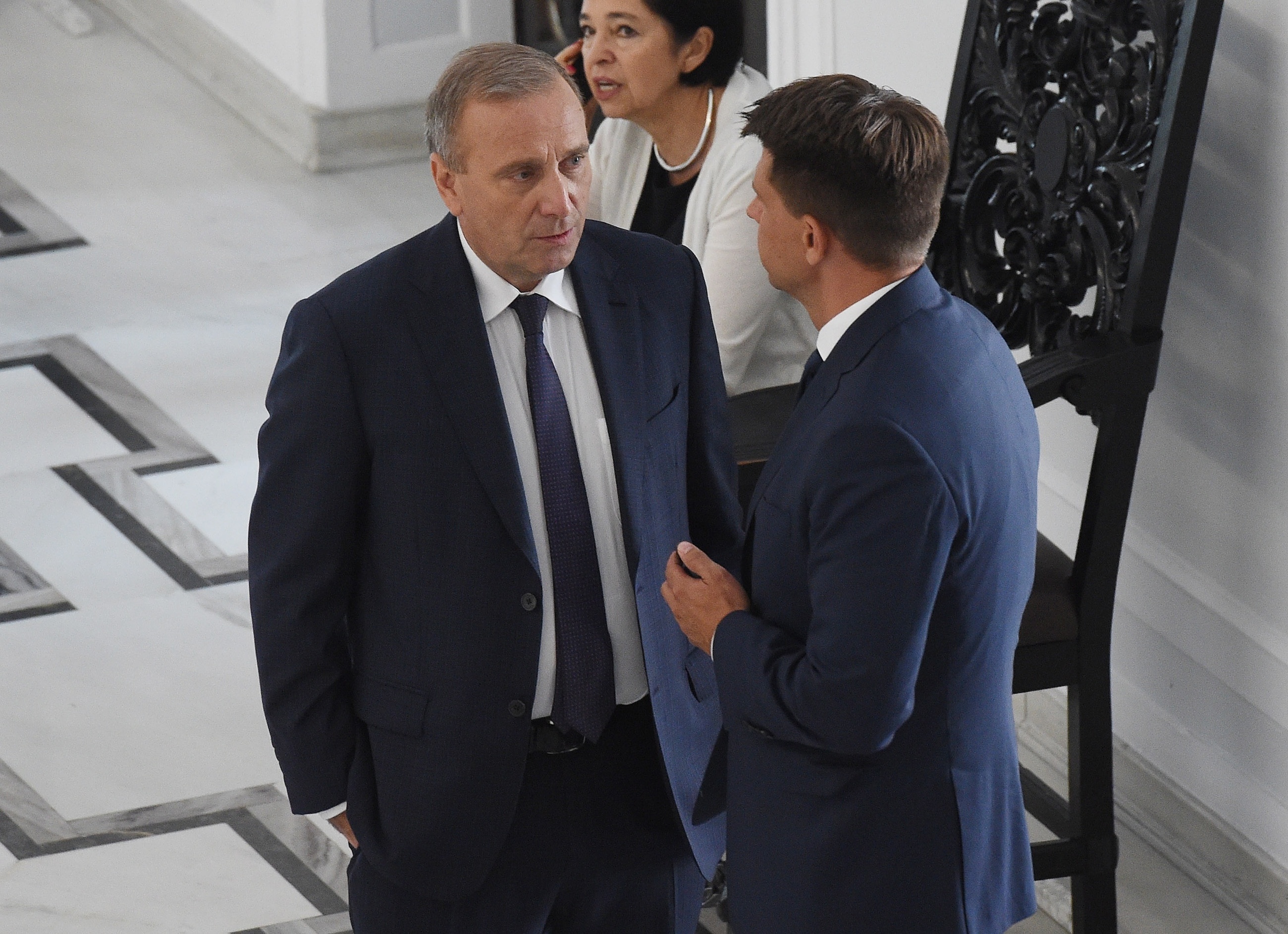 Lider PO Grzegorz Schetyna (L) i lider Nowoczesnej Ryszard Petru (