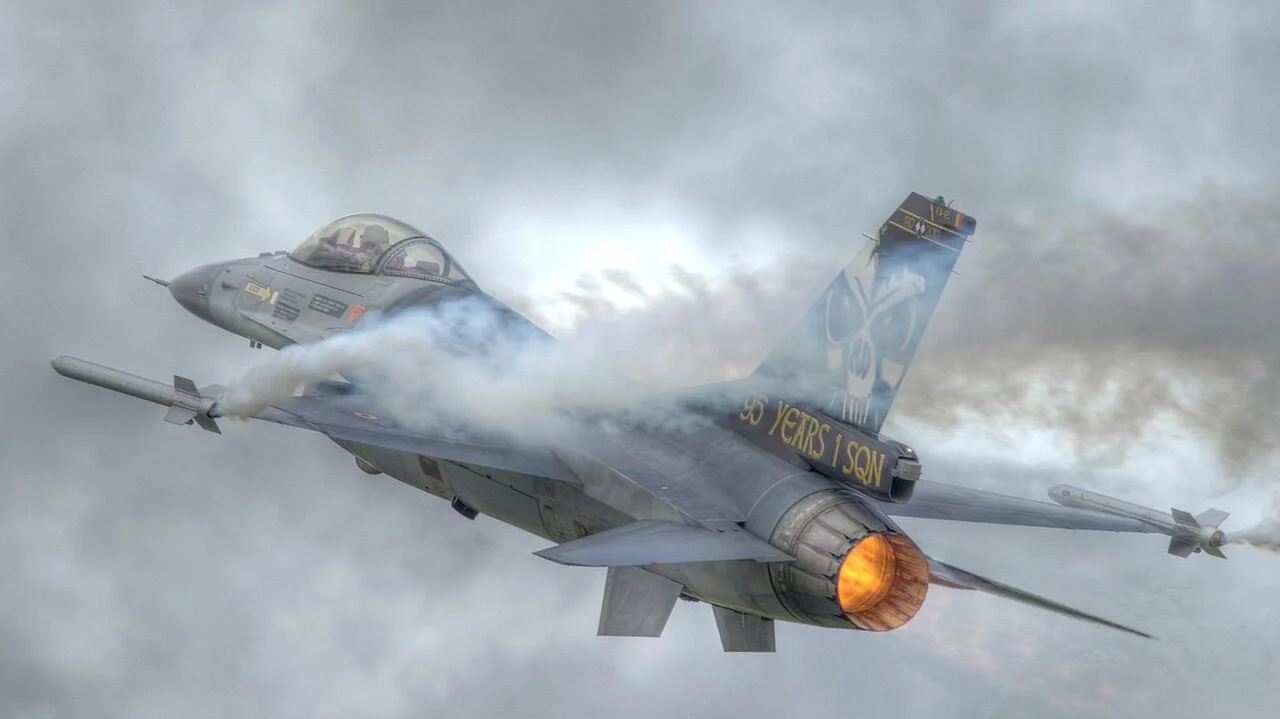 Myśliwiec F16 belgijskich sił powietrznych