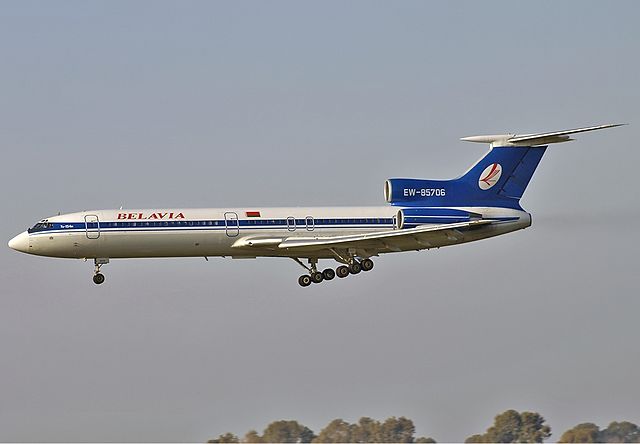 fot.Aldo Bidini - http://www.airliners.net/photo/Belavia/Tupolev-Tu-154M/0992369/L/GFDL 1.2