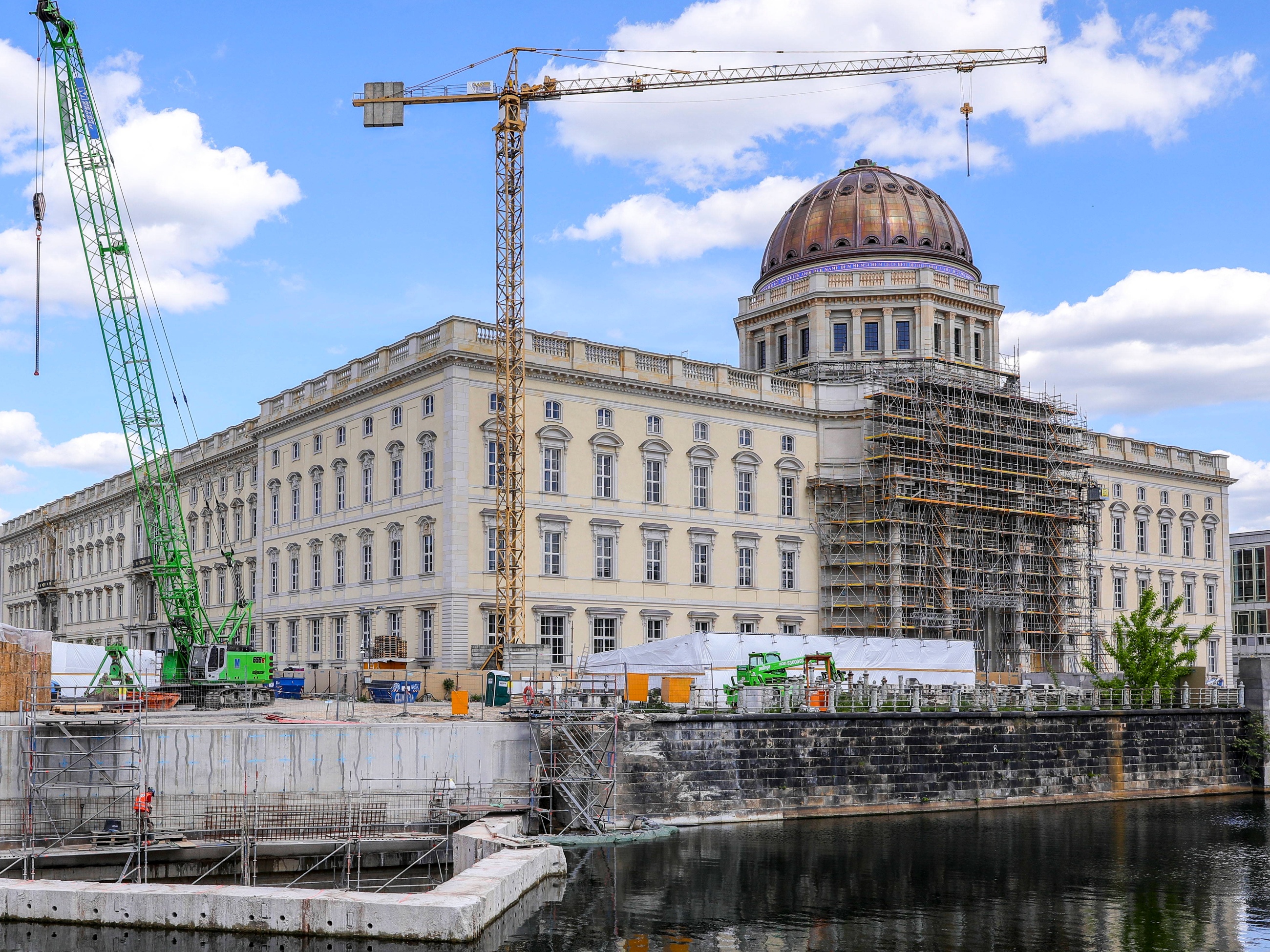 Berlin. Odbudowa zamku Hohenzollernów w Berlinie