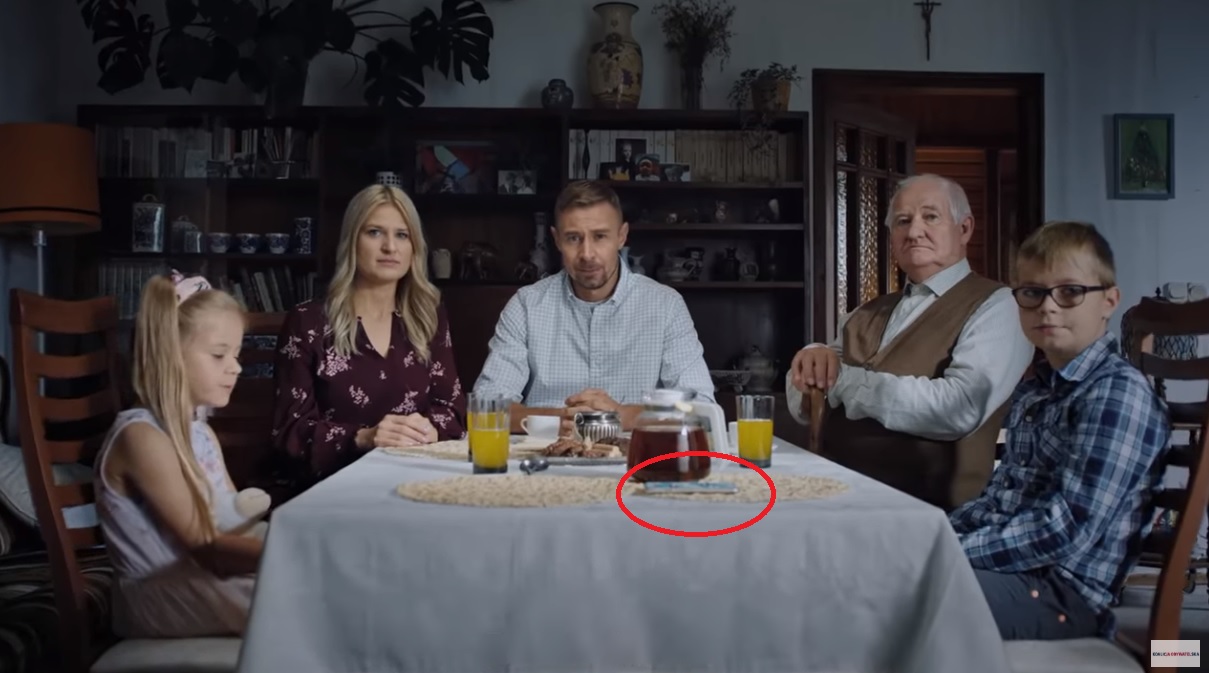 Spot Koalicji Obywatelskiej "Zwykła polska rodzina"