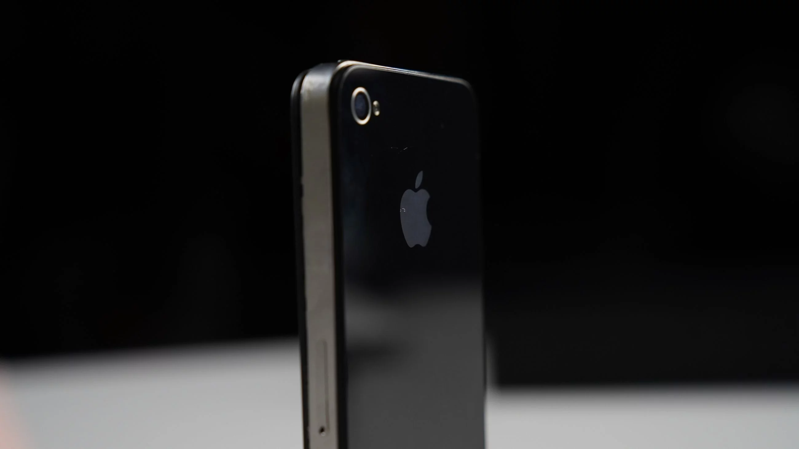 iPhone, zdjęcie ilustracyjne