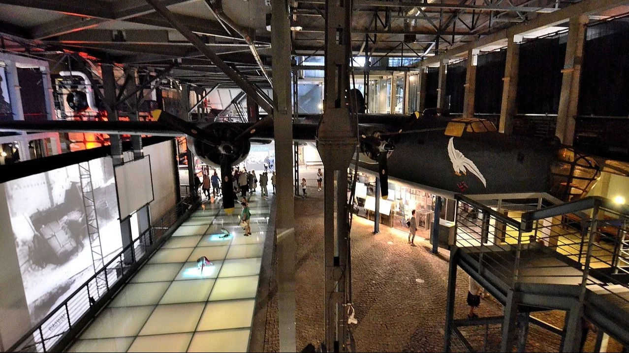 Muzeum Powstania Warszawskiego. Sala pod Liberatorem