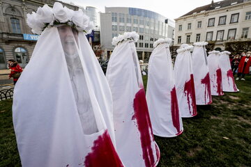 Bruksela. Demonstracja poparcia dla Strajku Kobiet i walki o prawo do aborcji w Polsce.