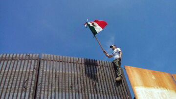 Budowa muru na granicy z Meksykiem, jest jedną z obietnic Donalda Trumpa z kampanii wyborczej