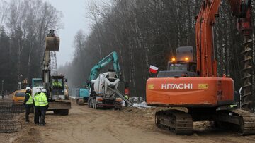 Budowa zapory na polsko-białoruskiej granicy