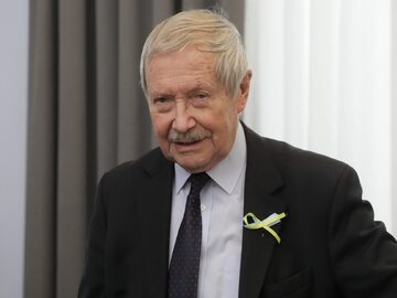 Były minister obrony narodowej Janusz Onyszkiewicz