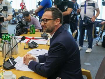 Były prezes Orlenu, europoseł PiS Daniel Obajtek zeznaje przed sejmową komisją śledczą ds. afery wizowej