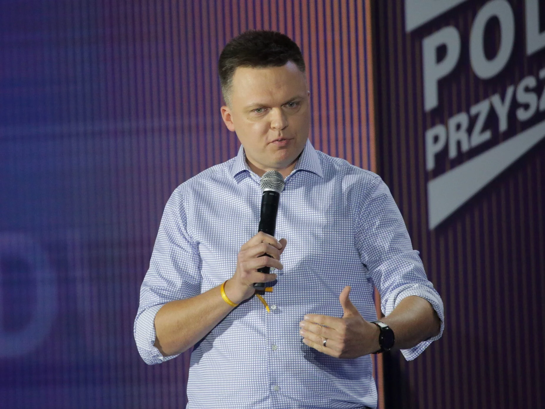 Szymon Hołownia podczas panelu dyskusyjnego na Campus Polska Przyszłości 2022