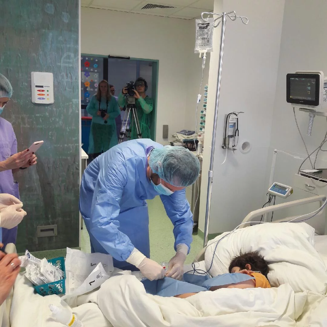 Podanie pierwszy raz w Polsce komórek CAR-T dziecku w Przylądku Nadziei we Wrocławiu