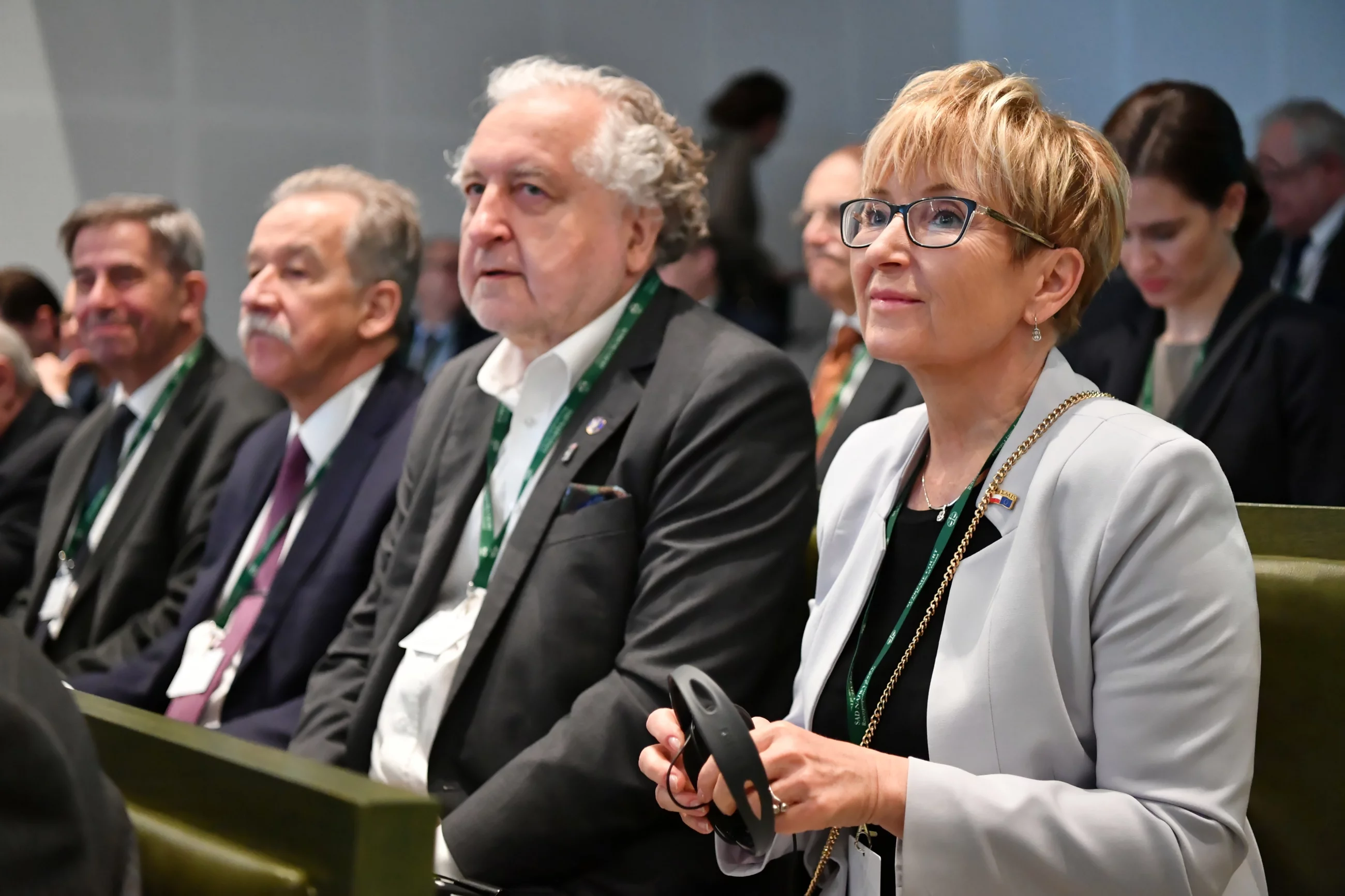 Sędzia Beata Morawiec (z prawej). Obok były prezes TK Andrzej Rzepliński