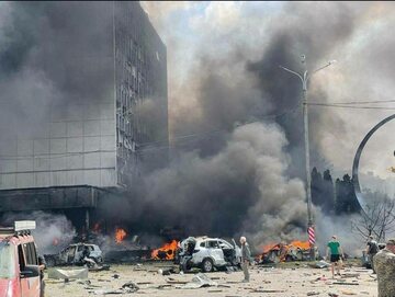 Centrum Winnicy na Ukrainie po ataku rakietowym rosyjskich wojsk