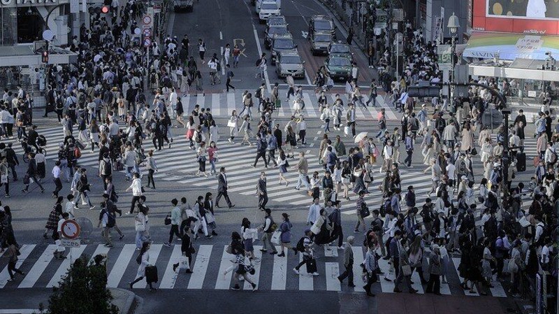 Zatłoczone skrzyżowanie. Zdj. ilustracyjne