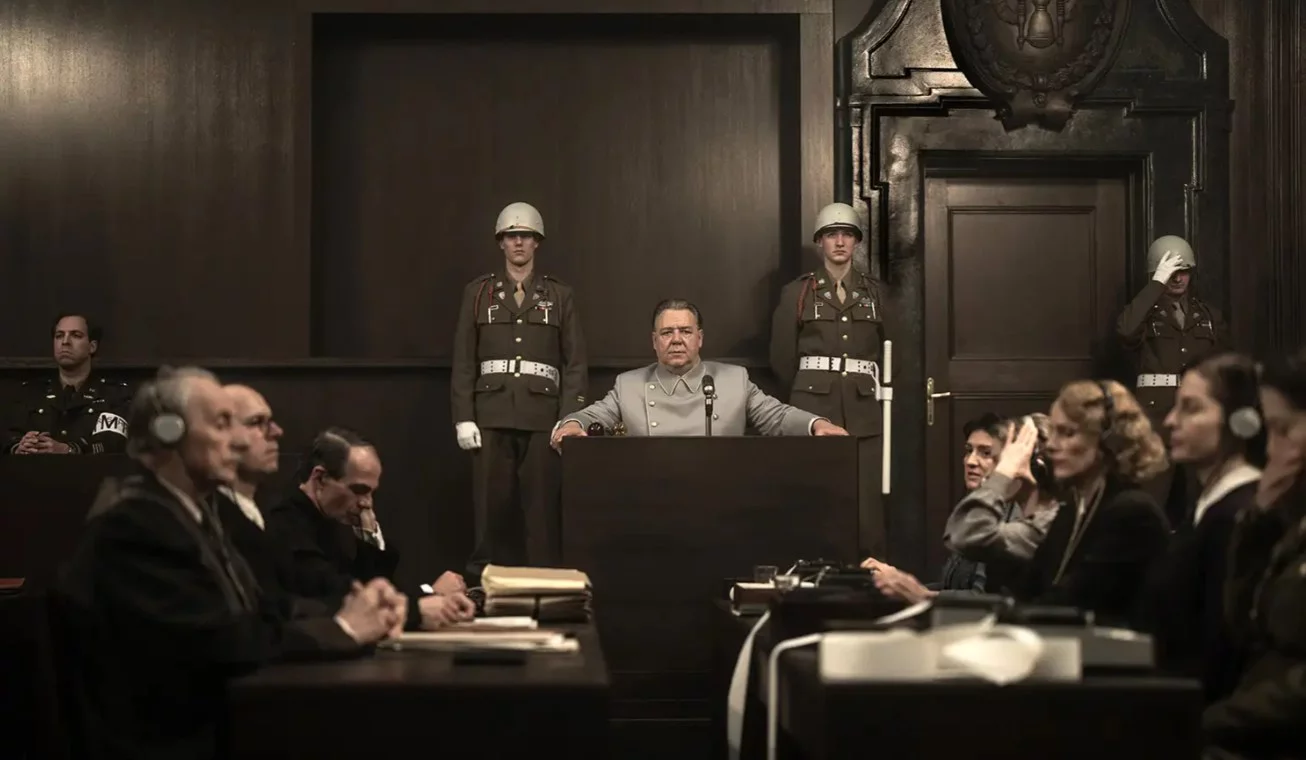 Kadr z filmu "Norymberga". Russell Crowe jako Hermann Göring