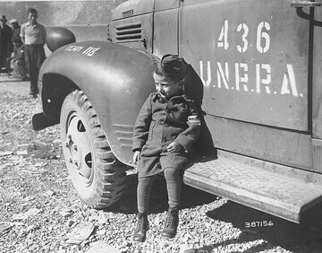 Ciężarówka UNRRA w Buchenwaldzie
