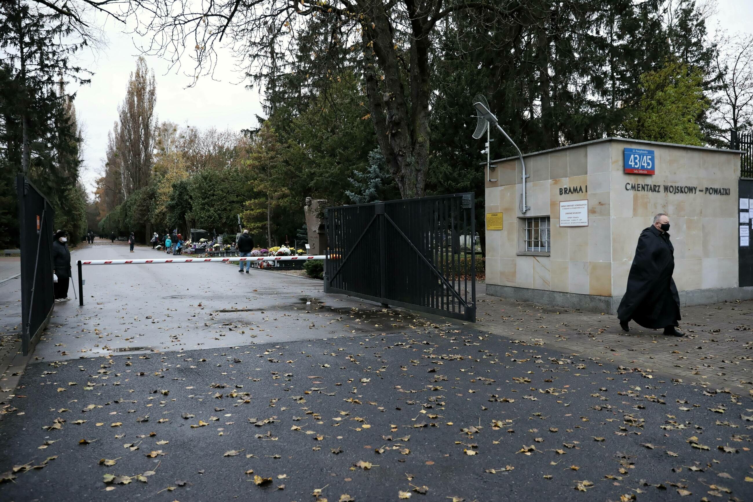 Gen. Szklarski zostanie pochowany na Powązkach. Jest zgoda - Vimarsana News