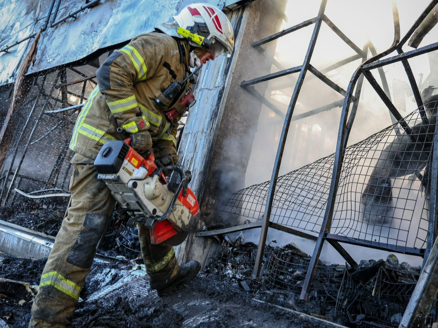 Pożar na Marywilskiej. Akcja strażaków