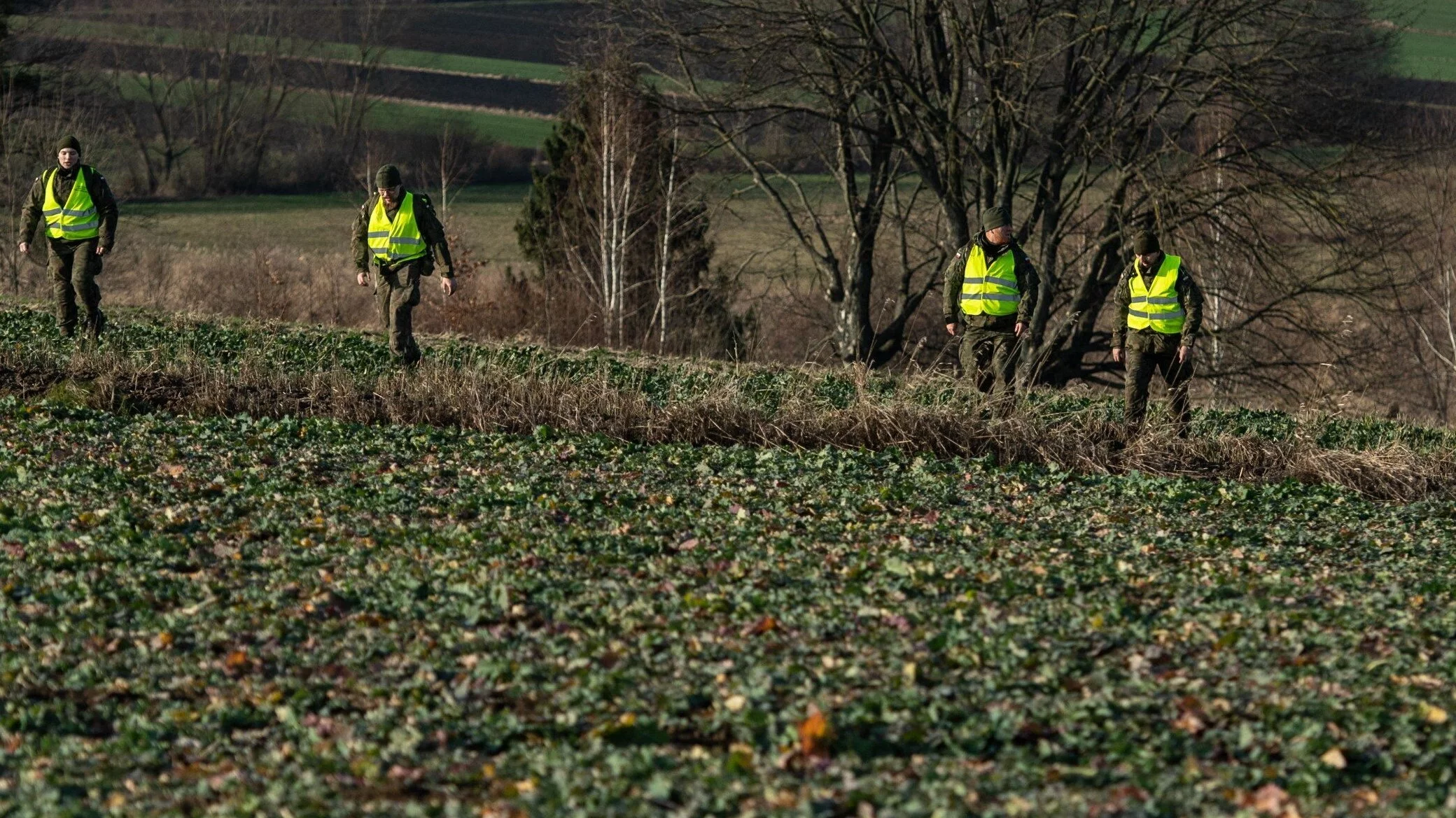 Wożuczyn (pow. tomaszowski), 30.12.2023. Poszukiwania ewentualnych elementów obiektu, który naruszył polską przestrzeń powietrzną