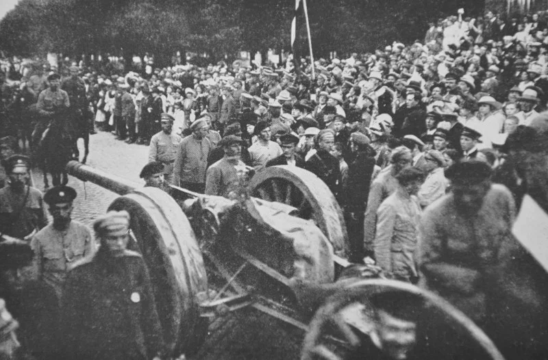 Brygada Północna Strzelców Łotewskich wkracza do Rygi w 1919 roku