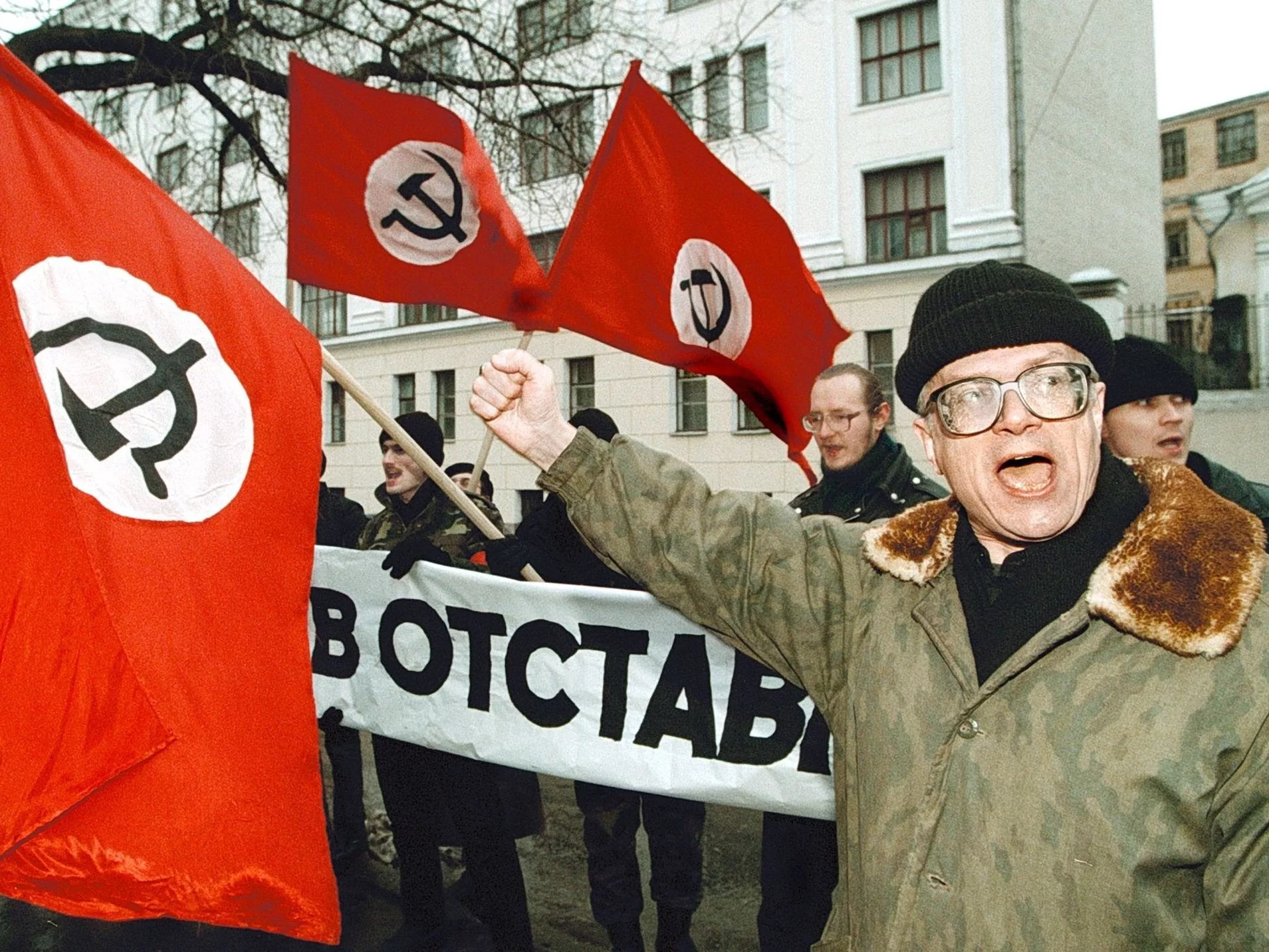 Moskwa, Rosja, 15.04.03. Zdjęcie archiwalne - pisarz Eduard Limonow - lider Partii Narodowo-Bolszewickiej (NBP)