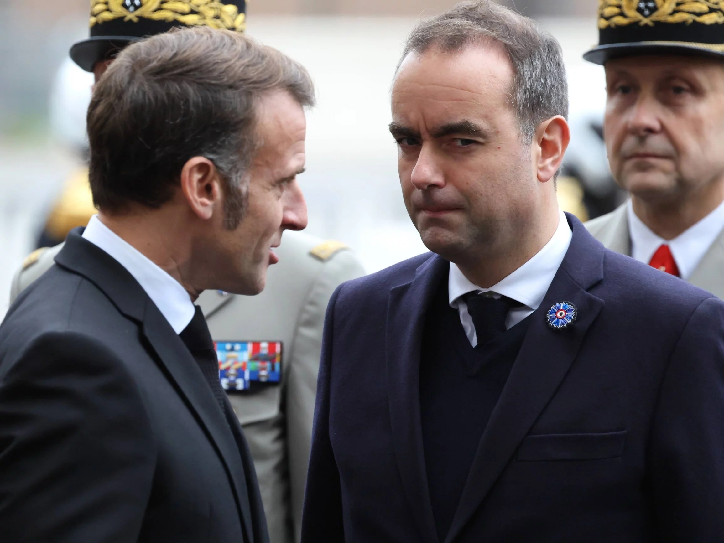 Prezydent Francji Emmanuel Macron i premier Francji Sebastian Lecornu