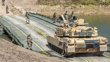 Czołg Abrams podczas ćwiczeń w USA