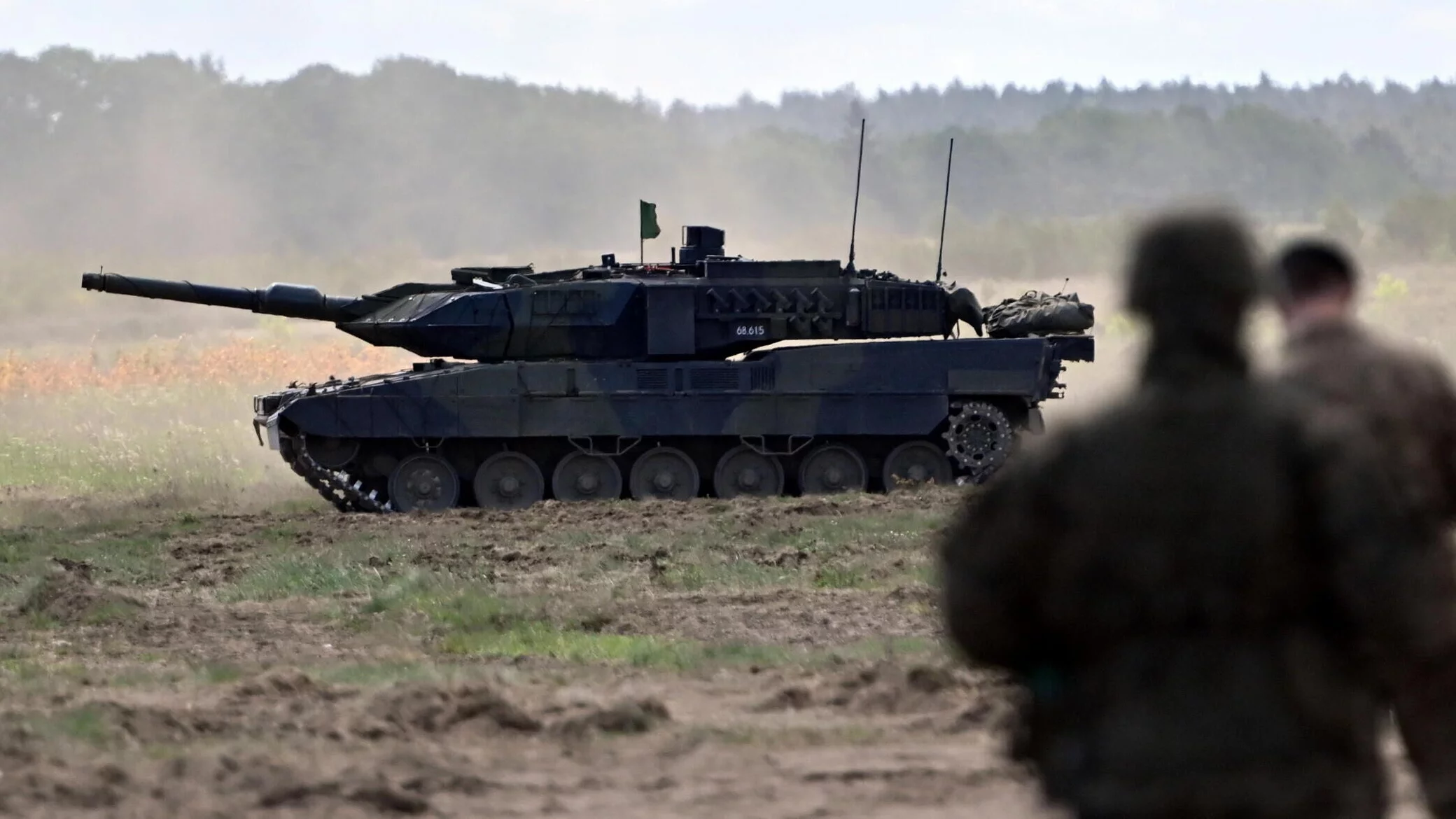 Czołg Abrams podczas międzynarodowego ćwiczenia Defender Europe 2022 na poligonie w Drawsku Pomorskim