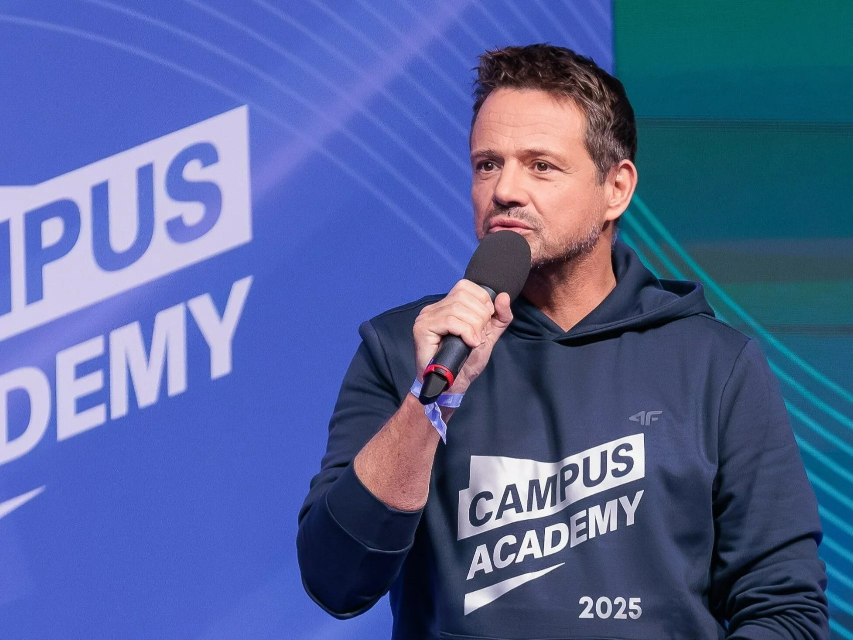 Prezydent stolicy Rafał Trzaskowski na otwarciu Campus Academy w Międzyzdrojach